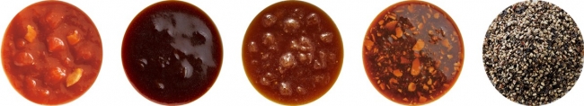 (左から)トマトソース　甘醤油　オニオンソース　にんにく醤油　ペッパー
