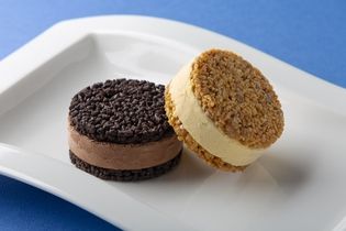 オリジンヌ・カカオ 自由が丘本店に
特製アイスクリームのクッキーサンドが
期間限定で登場！