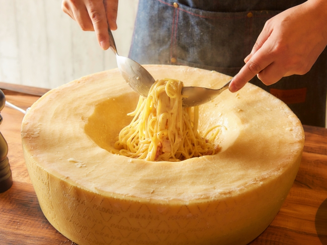 毎週火曜日(チューズデー)は、チーズデー！7/17(火)よりCHEESE SQUAREで『究極のチーズ料理』3品の提供を開始