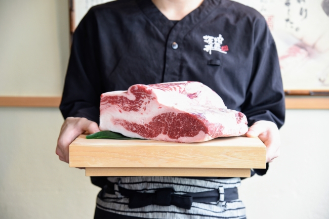 全国に100店舗を展開する“焼肉屋さかい“の食べ放題ブランド『肉匠坂井』がいよいよ関西初進出！