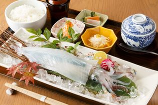 博多で海鮮を食べるならココ！海鮮料理をふんだんに
堪能できる専門ビルが博多駅筑紫口に7月17日オープン