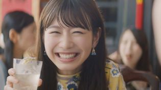 チョーヤ梅酒の「酔わないウメッシュ」
4代目キャラクター・岡本夏美さんの飲みっぷりが見どころの新CM
　2018年8月15日(水)より順次全国オンエア開始！
