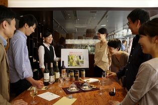 星野リゾート　リゾナーレ八ヶ岳（山梨県北杜市）
ワインを学ぶはじめの一歩、ワインリゾートの新プログラム
「ワインの学校」　9月1日から開催