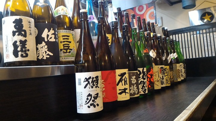 大阪市の「和酒と旬菜 じじや」が開店3周年を記念して9月10日から期間限定でドリンク全品を30パーセントオフで提供！