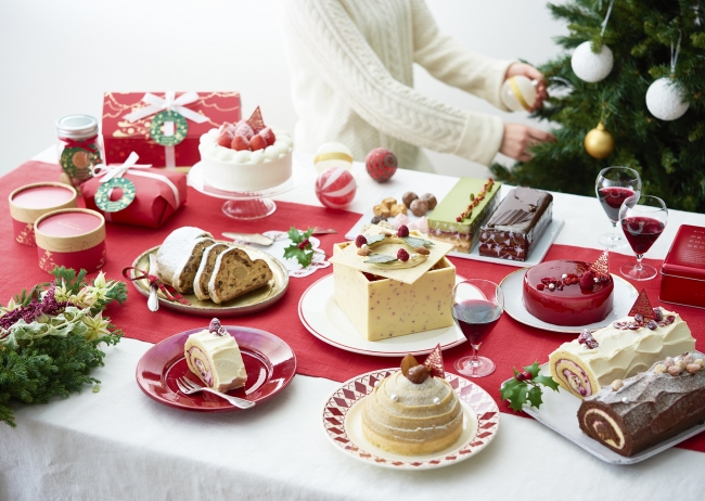 【パティスリー キハチ】グリーン×ホワイトのクリスマスリースを飾ったスペシャルクリスマスケーキなど「クリスマスケーキ」新作5種、全9種が登場
