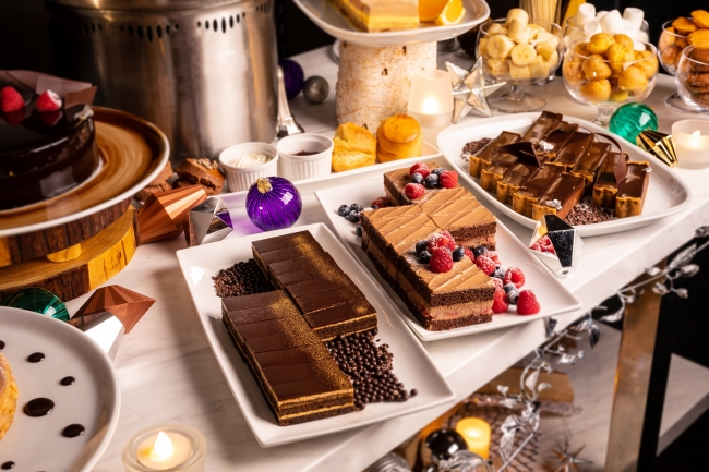 ショコラティエが創る、パティスリー＆カフェ「Pâtisserie & Café DEL’IMMO 」「クリスマスケーキ 2018」5種限定販売