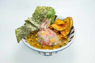 九州堂新名物登場。
石焼き芋モンブランパフェ10月16日(火)より提供開始。