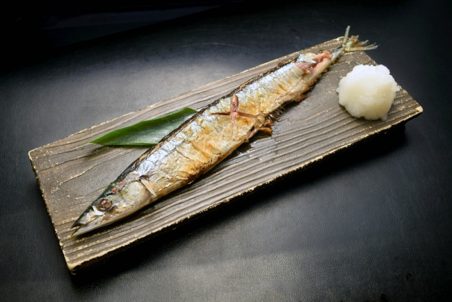 ■生秋刀魚の塩焼き1尾　『100円』
