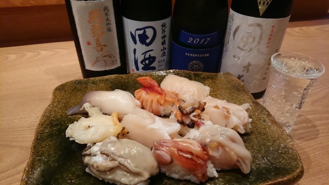貝の握り１０貫と日本酒