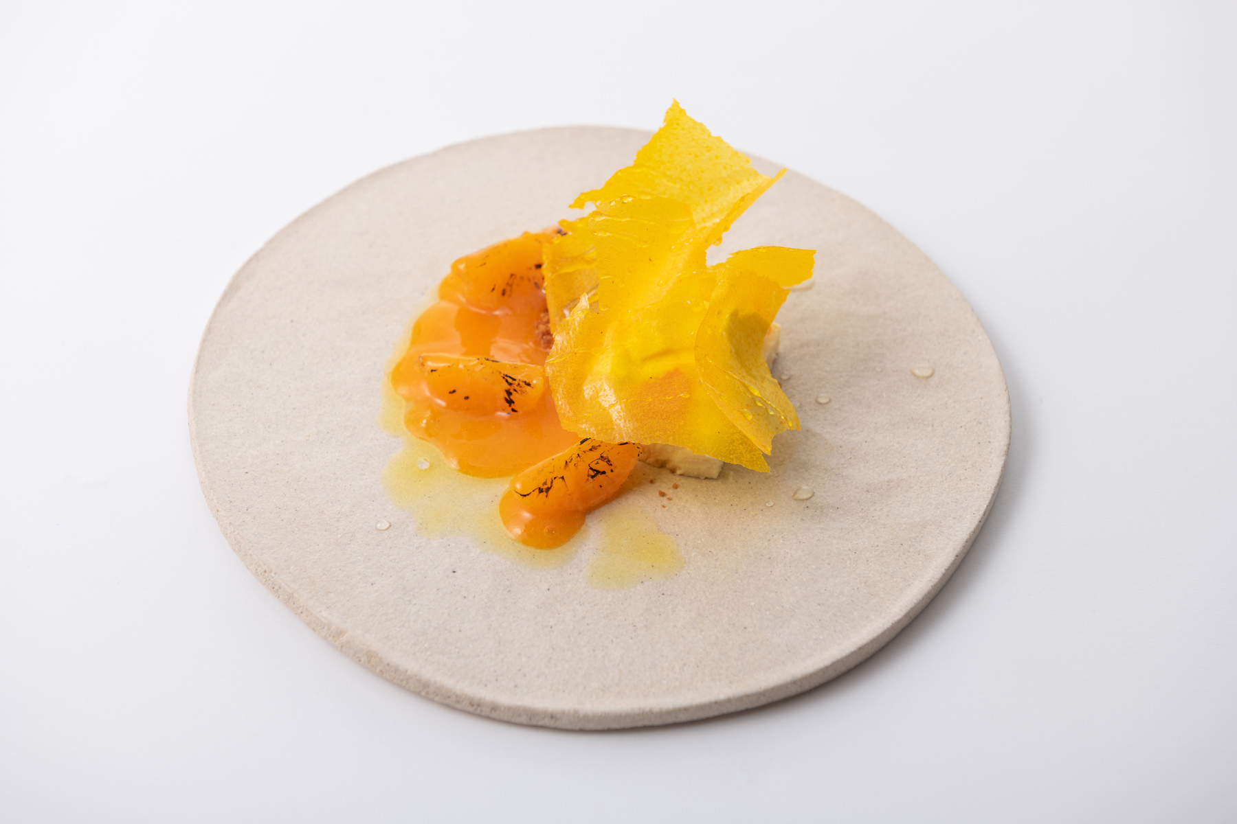 岩手・遠野のプレミアム野菜「赤パドロン」を使用した
日本初の「おかず味噌」＆「ピザ」新登場！