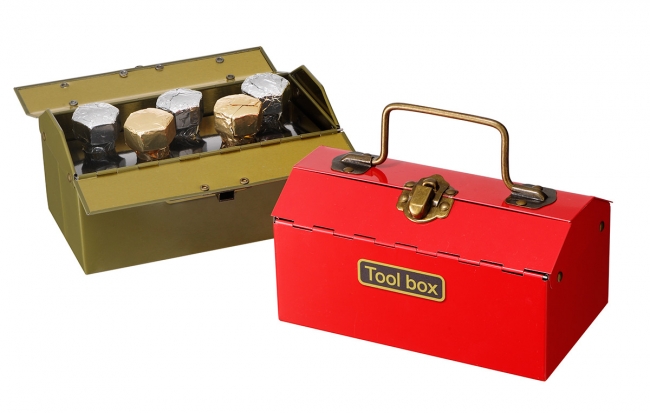 （左）ツールボックス缶 カーキ （右）ツールボックス缶 レッド