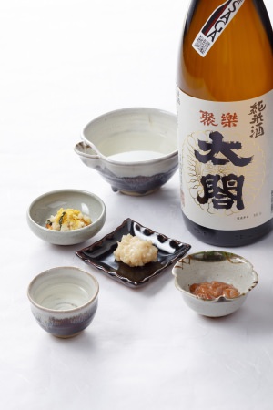 写真ー日本酒ｘ唐津小鉢3種セット