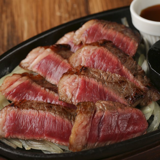～熟成肉鉄板ステーキ～熟成カルビ　160g　1,680円