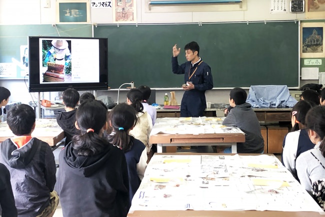 横浜市内の小学校で実施した出張型みつばち講座