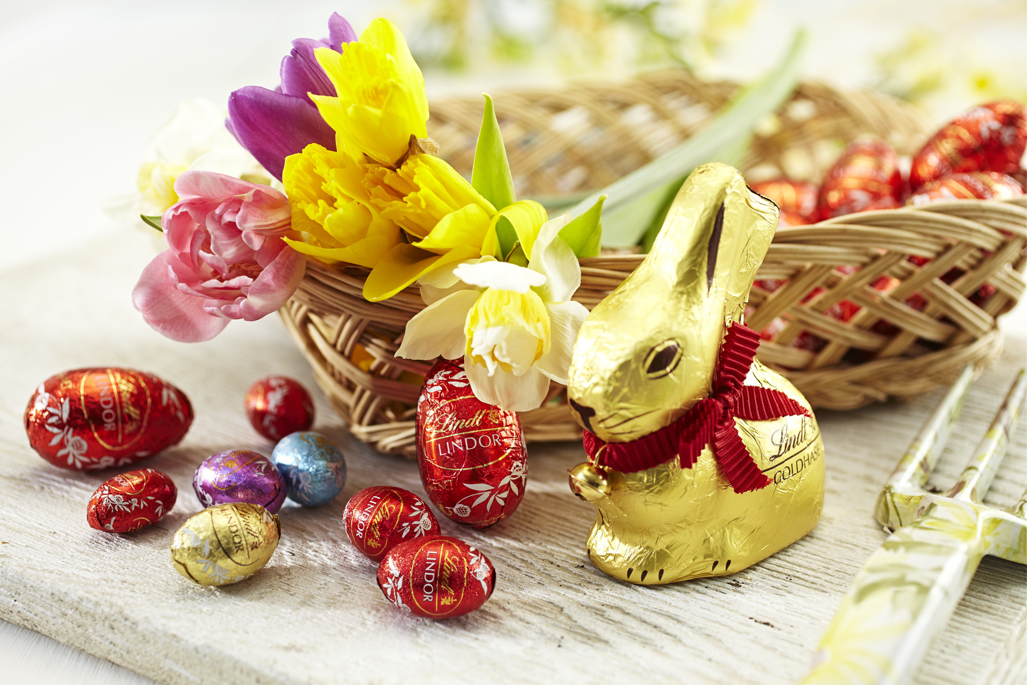 リンツ、2019イースター向けチョコレートが3月18日に勢揃い　
春の訪れを祝う、愛らしいうさぎやたまごの形のチョコレート