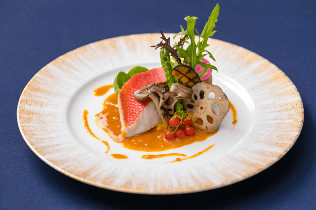 薩摩フレンチコース　恵風（けいふう）　金目鯛のヴァプール 魚介のクリームソース 季節野菜のグリル