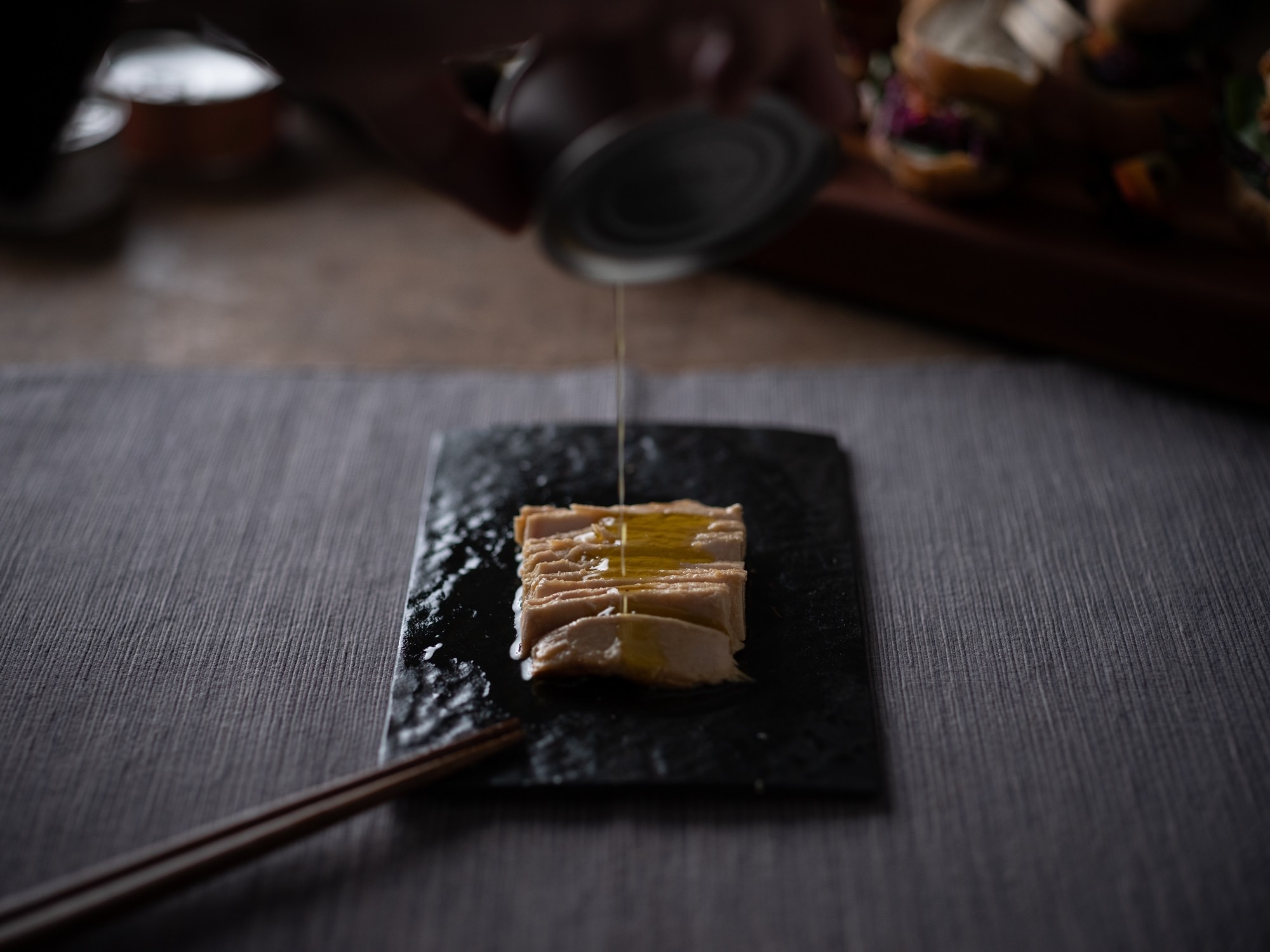 すいか味ですいか模様の「すいか団子」　
団子屋が手作りにこだわる可愛い一品　
令和元年は販売日を繰り上げ夏季限定で開始！