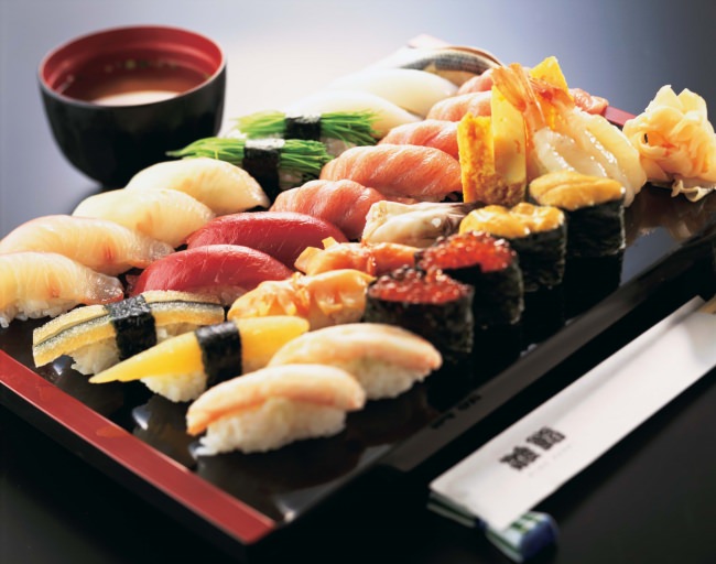 高級寿司食べ放題「雛鮨」