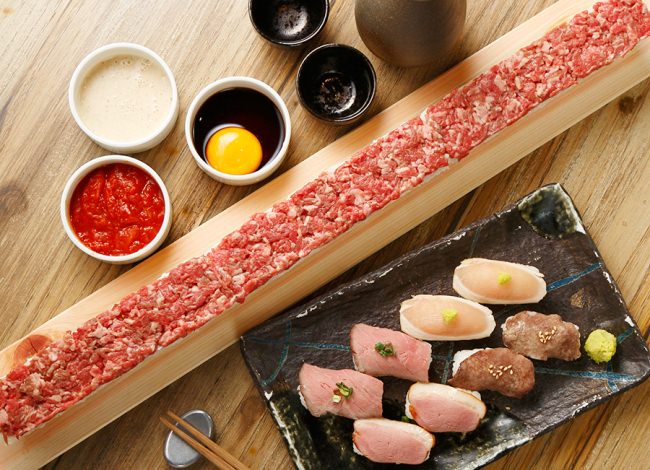 大特価！黒毛和牛を堪能♪50ｃｍの黒毛和牛ユッケロングユッケ寿司と大人気”肉寿司”食べ放題を1980円でご提供！