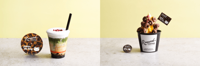 左）抹茶黒蜜タピオカラテ（限定コースター付き）、右）ミルクソフトクリーム（一日50食限定／限定缶バッジ付き）