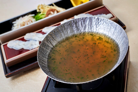ホテルグランヴィア大阪　19階なにわ食彩「しずく」　夕食メニューイメージ「あおさ海苔鍋」