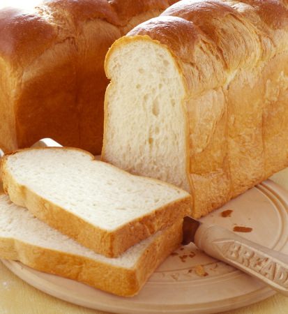 山食パン“ROYAL”　1斤450円