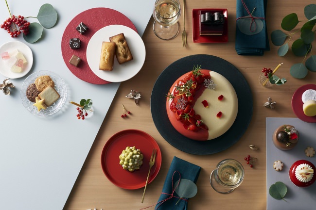 「アンテノール」2019 クリスマスケーキ　リボンデコレーションからサンタのお家まで、多彩なラインナップ！
