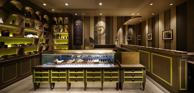 Pâtisserie & Chocolat Bar DEL’IMMO 目白店