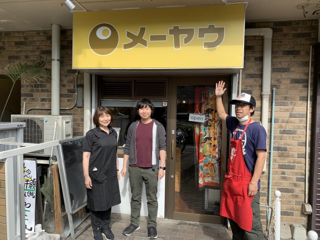 左から元店長の高橋忍氏、復活プロジェクトオーナーの高師雅一氏、新店長の高岡豊氏