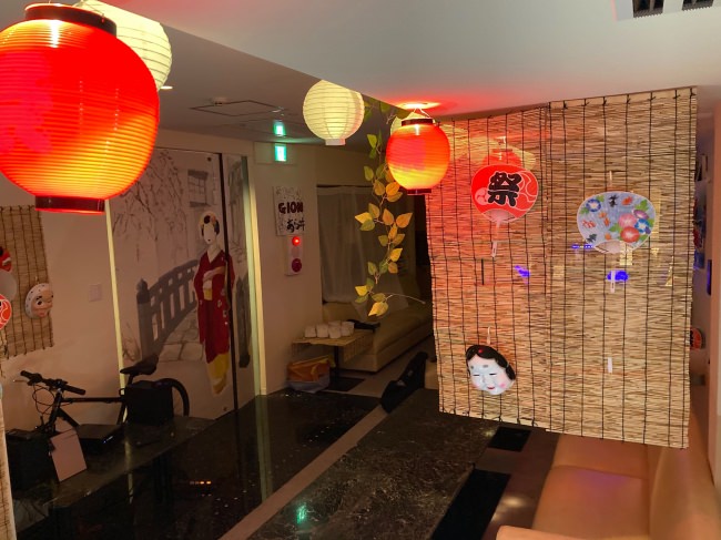 “おいしいより楽しい”をコンセプトとした「夏祭りCafé＆Bar祇園あら井」が京都にて7月11日（土）にグランドオープン
