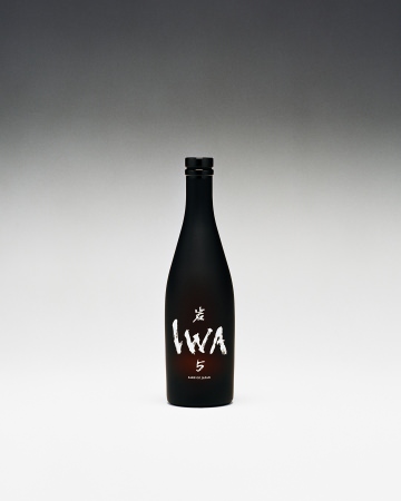 リシャール・ジョフロワによる新しい日本酒ブランド 「IWA」誕生　