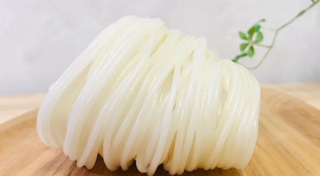 米粉（白米）で作ったオリジナル生米麺【KOMEX白米丸】