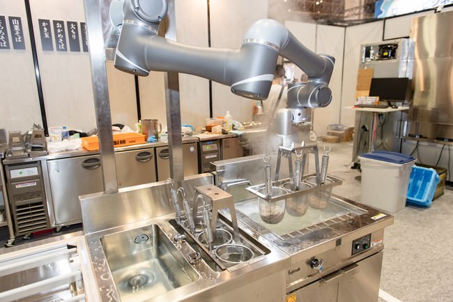 【展示会出展】そばロボット、ソフトクリームロボットが外食ビジネスウィーク2020に登場！