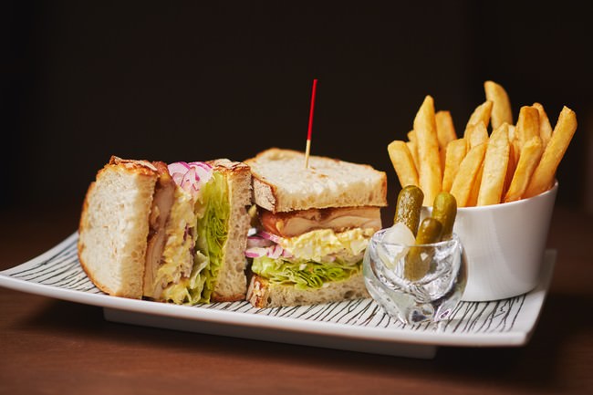 照り焼きチキン卵サンドイッチ