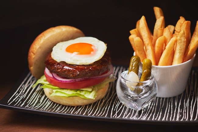 月見照り焼きビーフハンバーガー