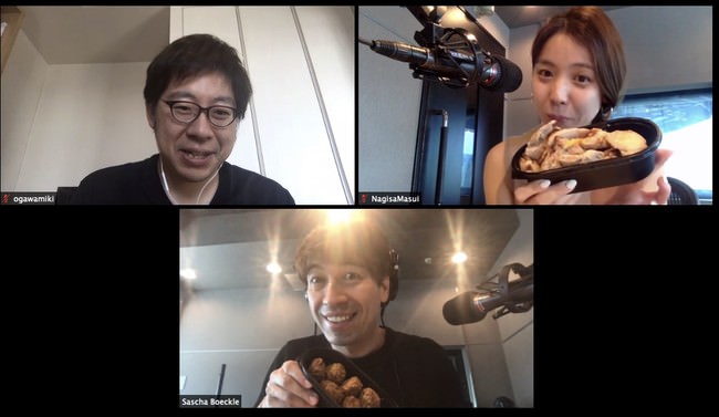 オンライン収録での生放送となりました。左上から弊社CMO小川、パーソナリティ増井さん・サッシャさん