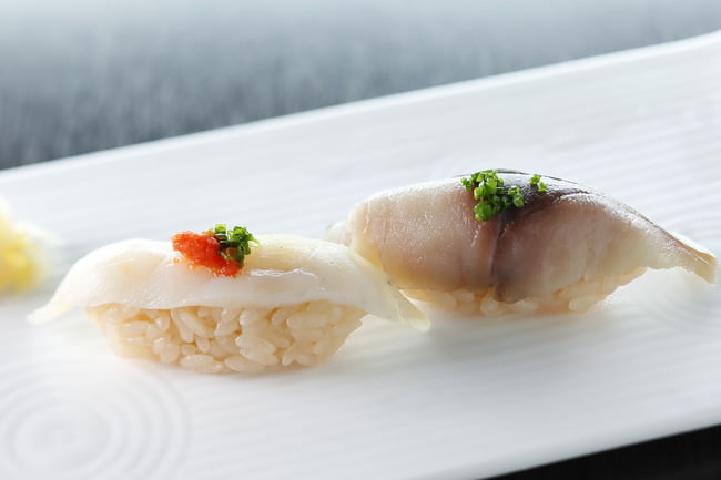 燻製旬魚の握り寿司