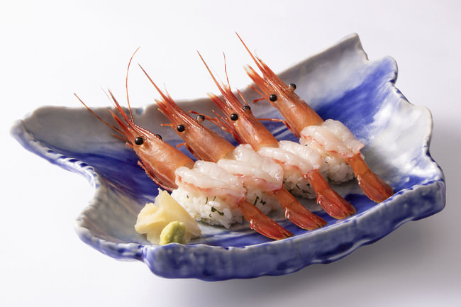 大葉、ごま・ガリが入ったしゃりがアクセント！ 699円（税抜）