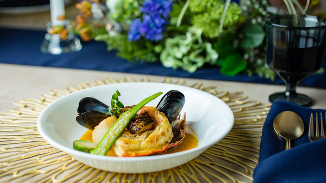 湯煎して盛り付けるだけで本格的なフレンチをお召し上がりいただけます