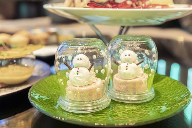 おひとりさま一皿のデザート　スノードーム＆スノーマン（イメージ）