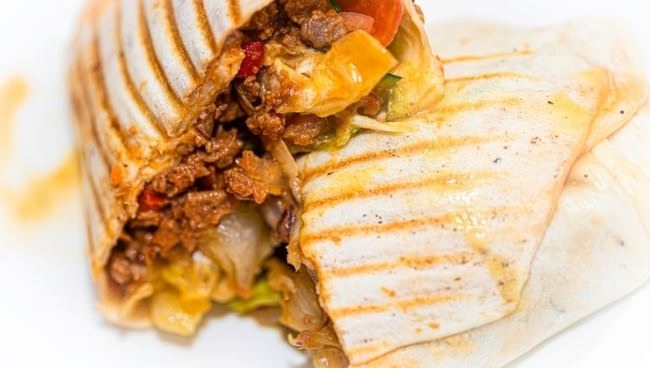 「芸術の都」フィレンツェを州都に持つトスカーナの「ワイン&料理」をZoomでオンライン体験!!イタリアワインを代表する「キアンティ」の生産者!マンマの料理を欲し、食卓の風景が浮かぶワインの魅力に迫る!