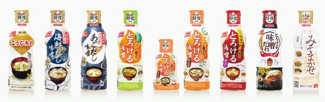 ノンアルコールバー「0%」から、ワインにするはずのぶどうを贅沢に使用した究極のノンアルコールワイン「g（ジー）」が登場！アートなラベルのオリジナルボトルは11月1日より予約開始