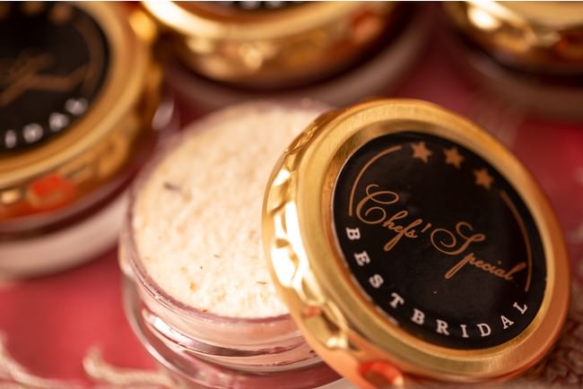 ▲フランスの伝統料理“ポークリエット”は桐生酵母ロールと一緒にお召し上がりください