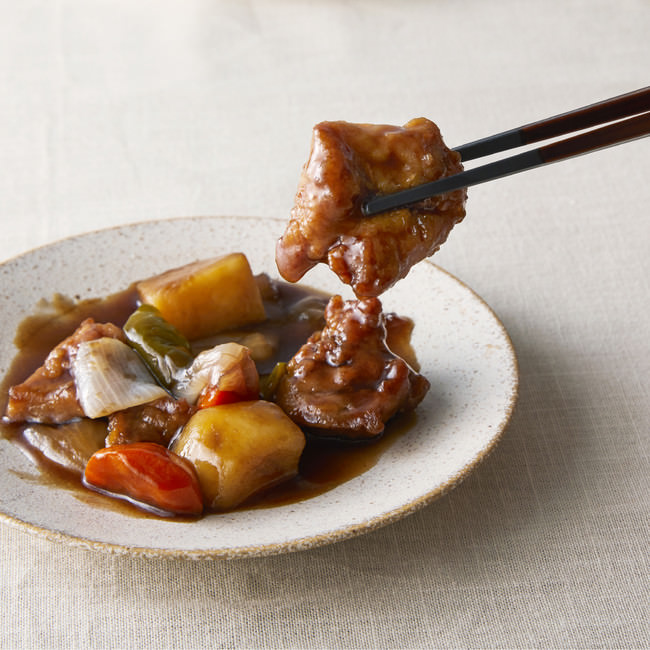 「鶏肉と野菜の黒酢あん」（７袋セット税込4,980円）