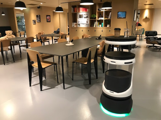 仙台市の新ワークプレイス「SPACES CAFE」で配膳・運搬ロボット「Servi」の無料体験会を開催