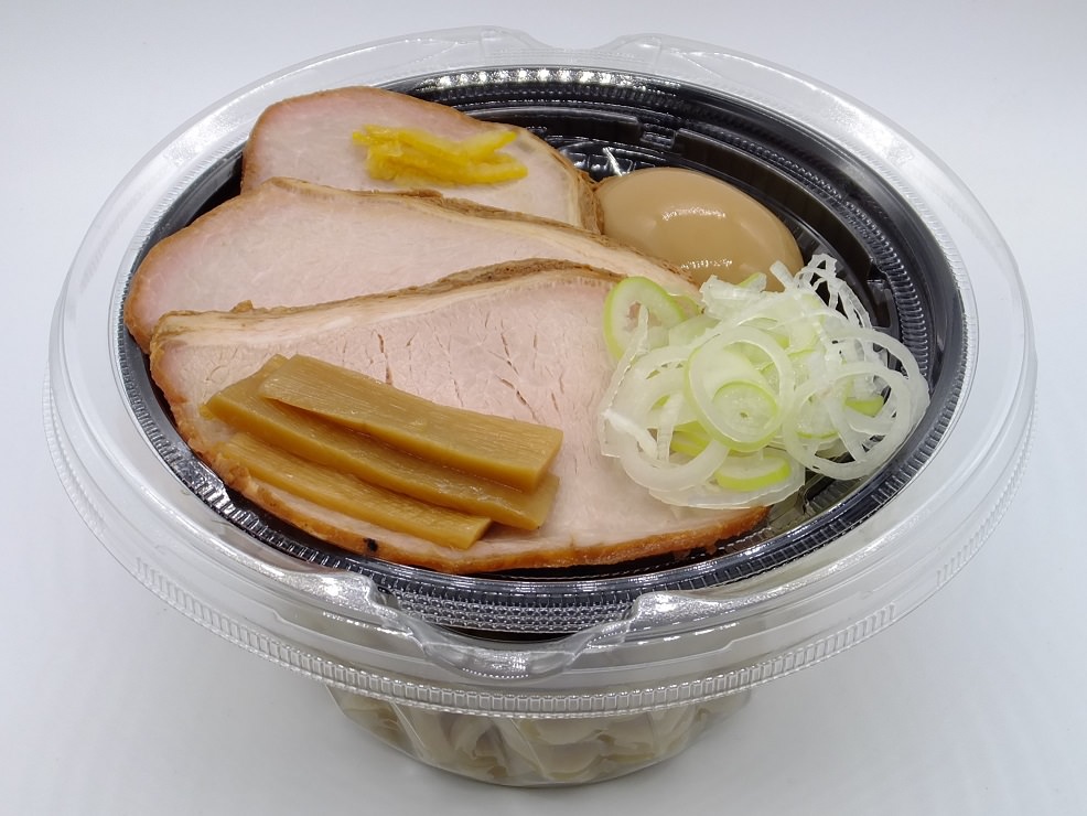 セブンイレブン『とみ田監修　冷し焼き豚つけ麺　味玉入』12月22日より期間限定で発売