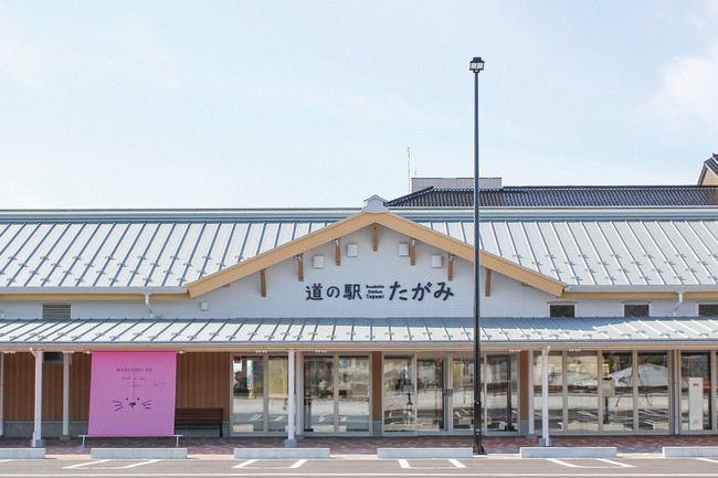 “日本一有名な六つ子”が、人気スイーツに大変身！第3期放送中のTVアニメ『おそ松さん』とのコラボカフェを、元祖ロールアイスクリーム専門店が開催