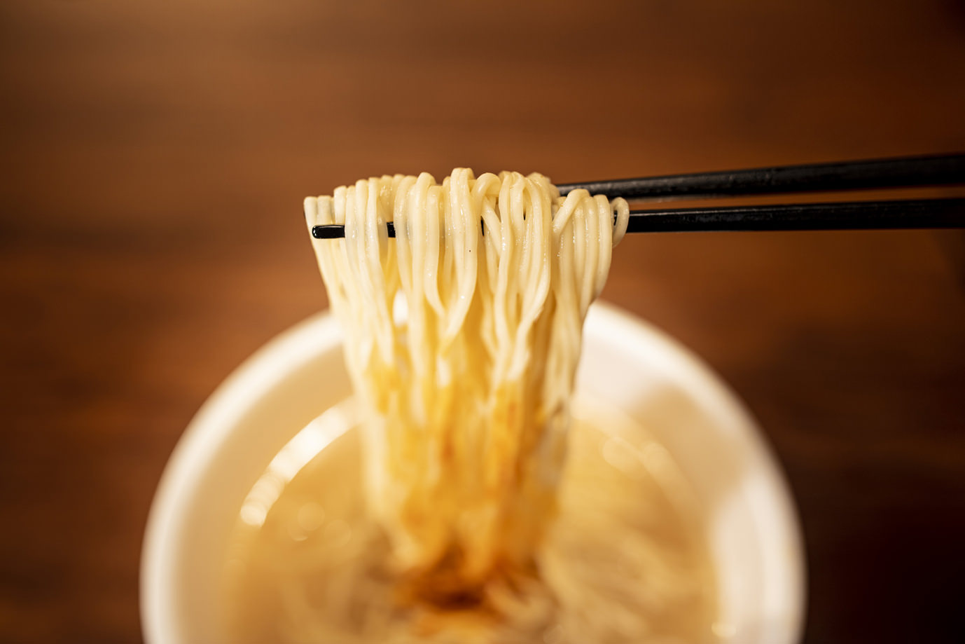 「一蘭」史上初のカップ麺『一蘭 とんこつ』