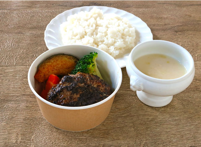 神戸牛のハンバーグステーキ定食 　※神戸牛40%使用 　(季節のスープ付き)　￥1700