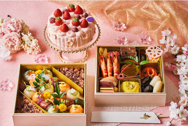 食卓を彩る華やかなひな祭りセットは、お祝いに相応しいホテル特製のメニューやケーキをラインナップ
